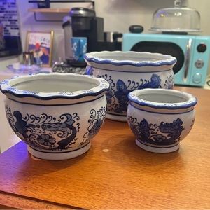 🌹3-THREE Chinese porcelain PLANT POTS BLUE AN WHITE🌹